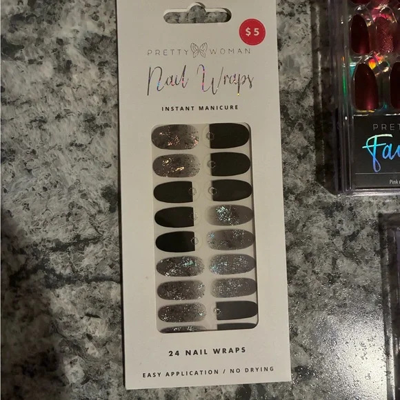 False nails - Picture 2 of 5